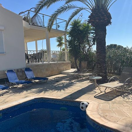 Villa Neyla Four Bedroom Coral Bay Beach Front 外观 照片