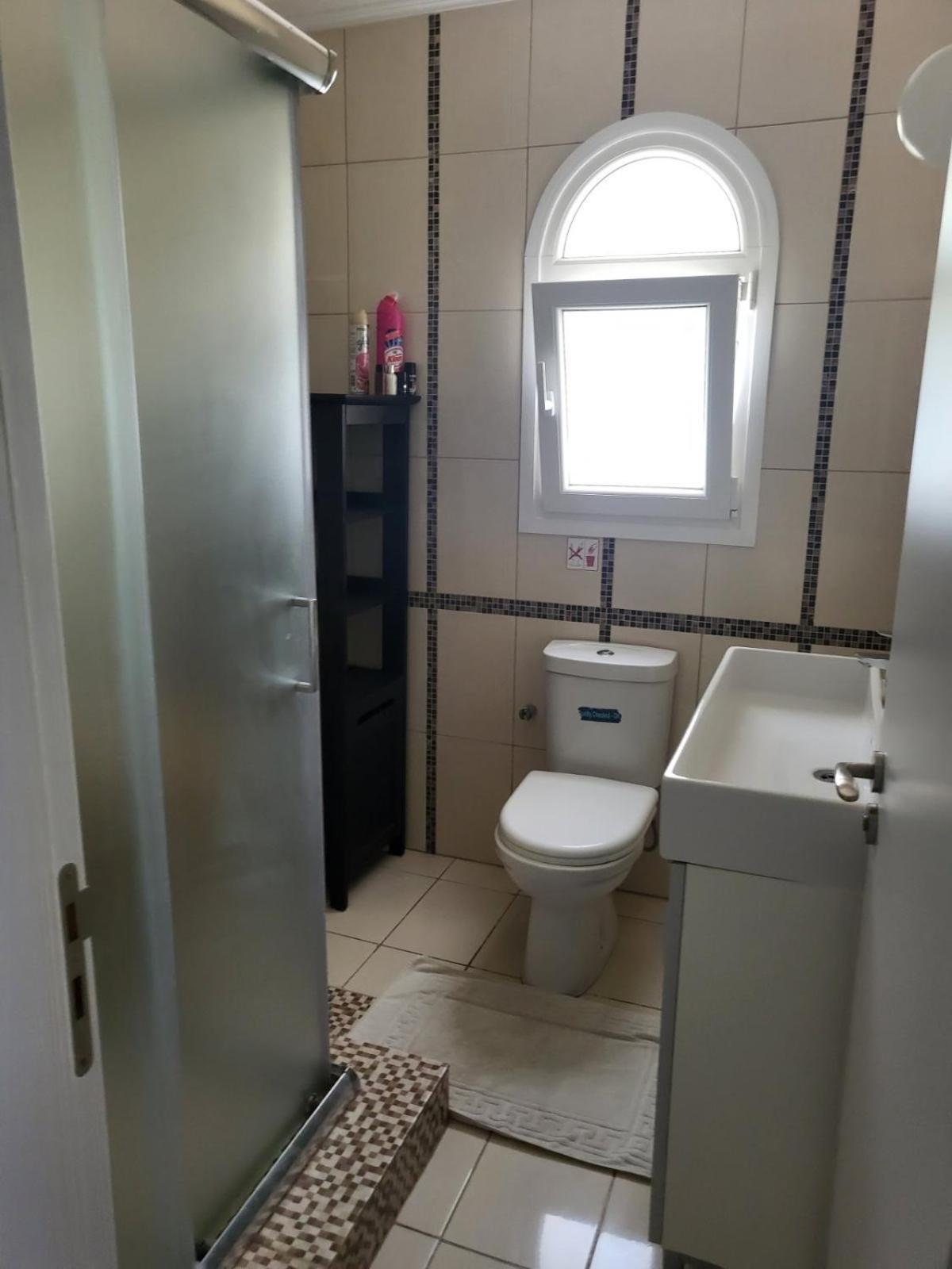 Villa Neyla Four Bedroom Coral Bay Beach Front 外观 照片