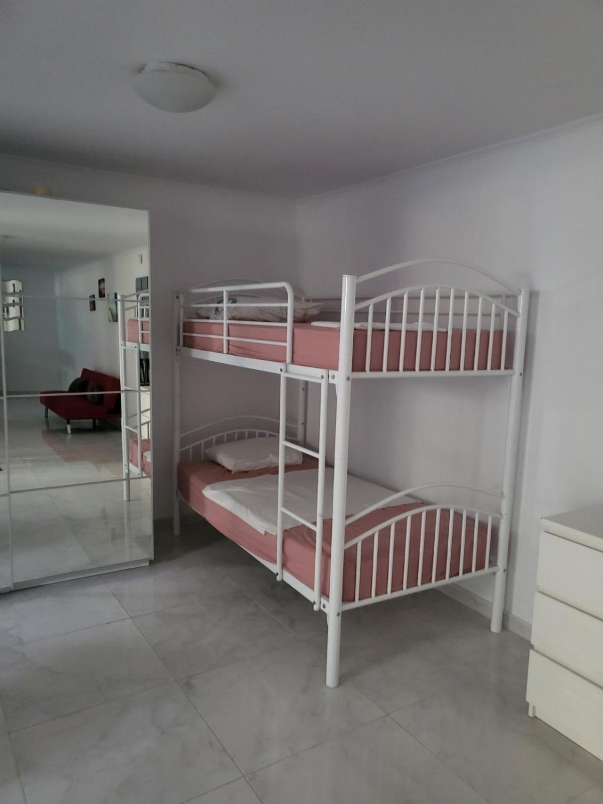 Villa Neyla Four Bedroom Coral Bay Beach Front 外观 照片