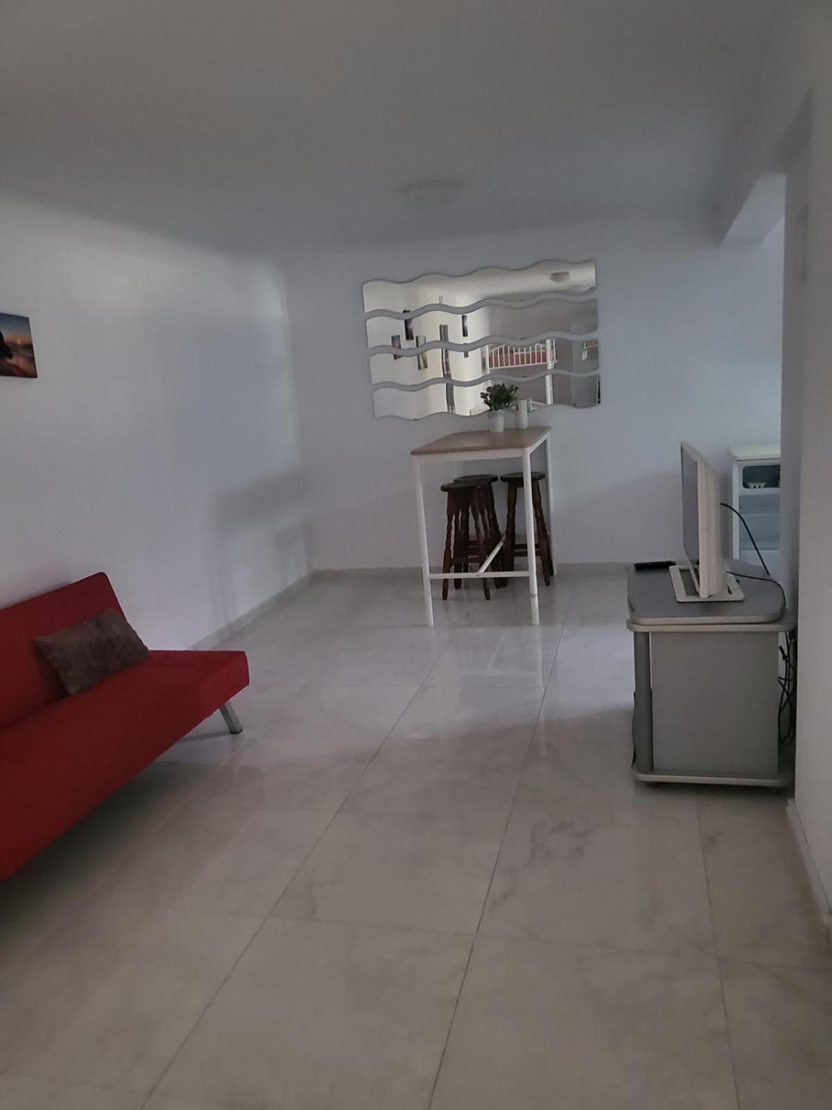 Villa Neyla Four Bedroom Coral Bay Beach Front 外观 照片
